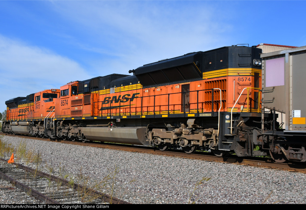 BNSF 8574